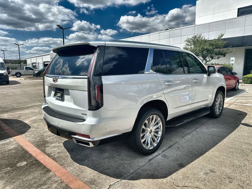 Used 2023 Cadillac Escalade Premium Luxury image 11