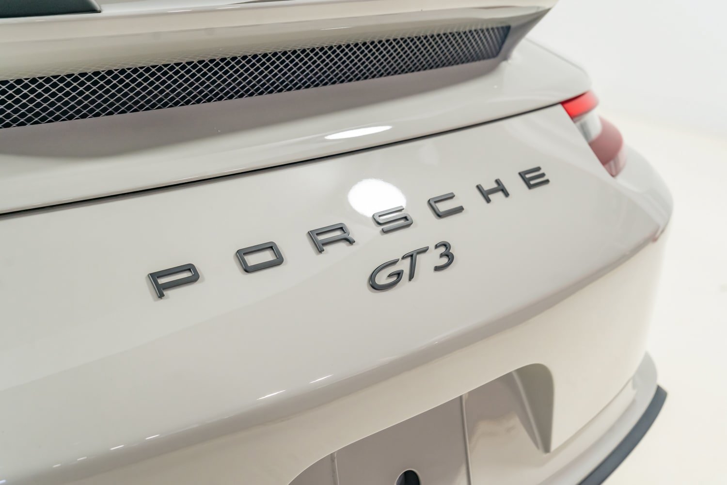 Used 2018 Porsche 911 GT3 RWD image 44