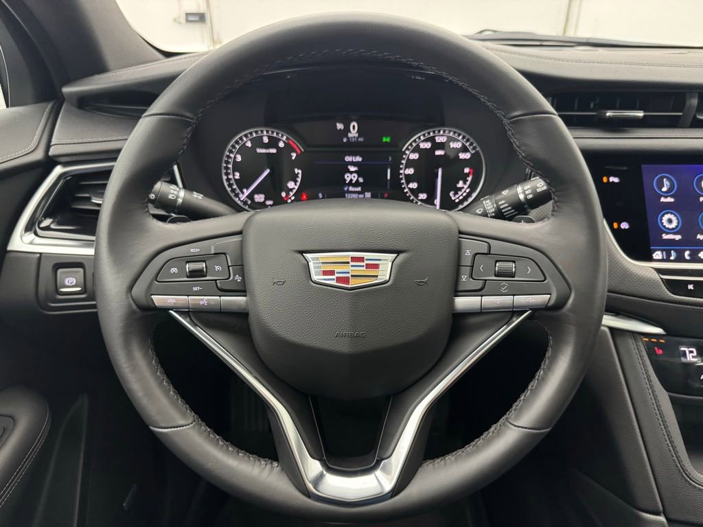 Used 2025 Cadillac XT6 Luxury w/ LPO, Floor Liner Package image 23