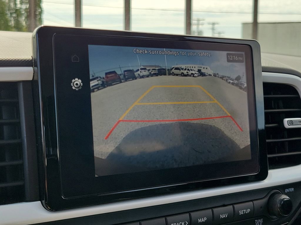 Used 2023 Hyundai Venue Limited FWD image 23