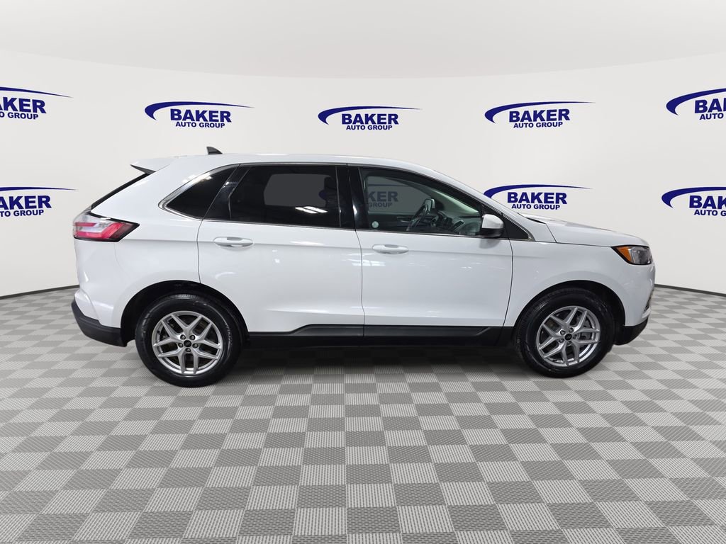 Used 2024 Ford Edge SEL image 4