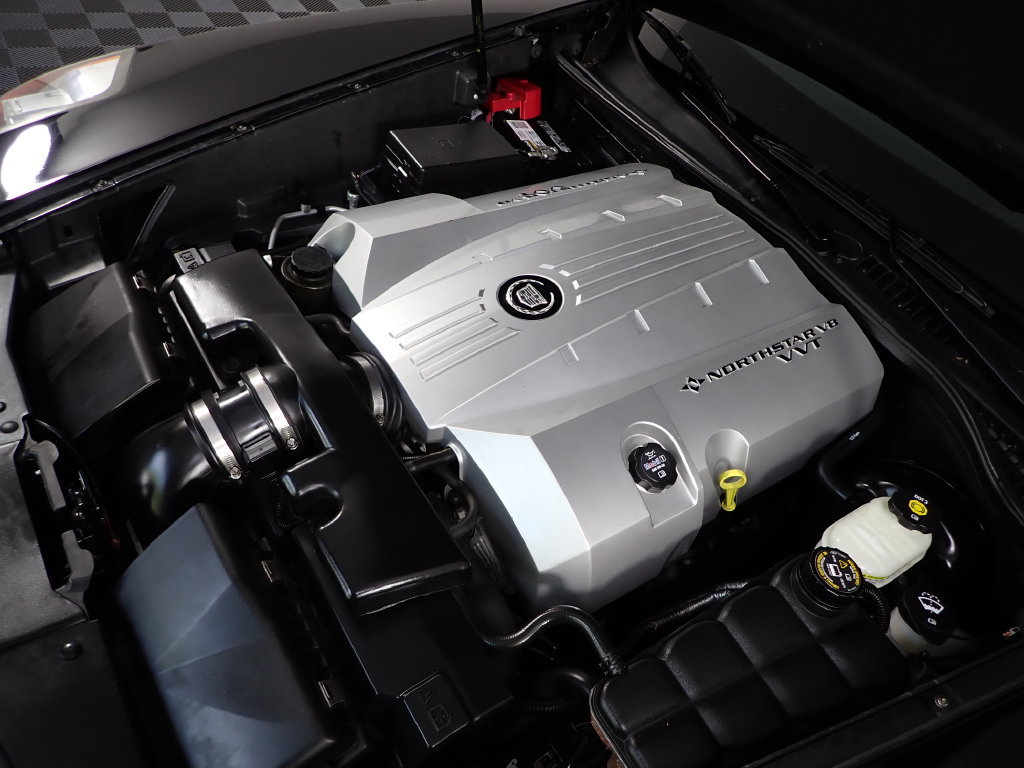Used 2005 Cadillac XLR RWD image 35