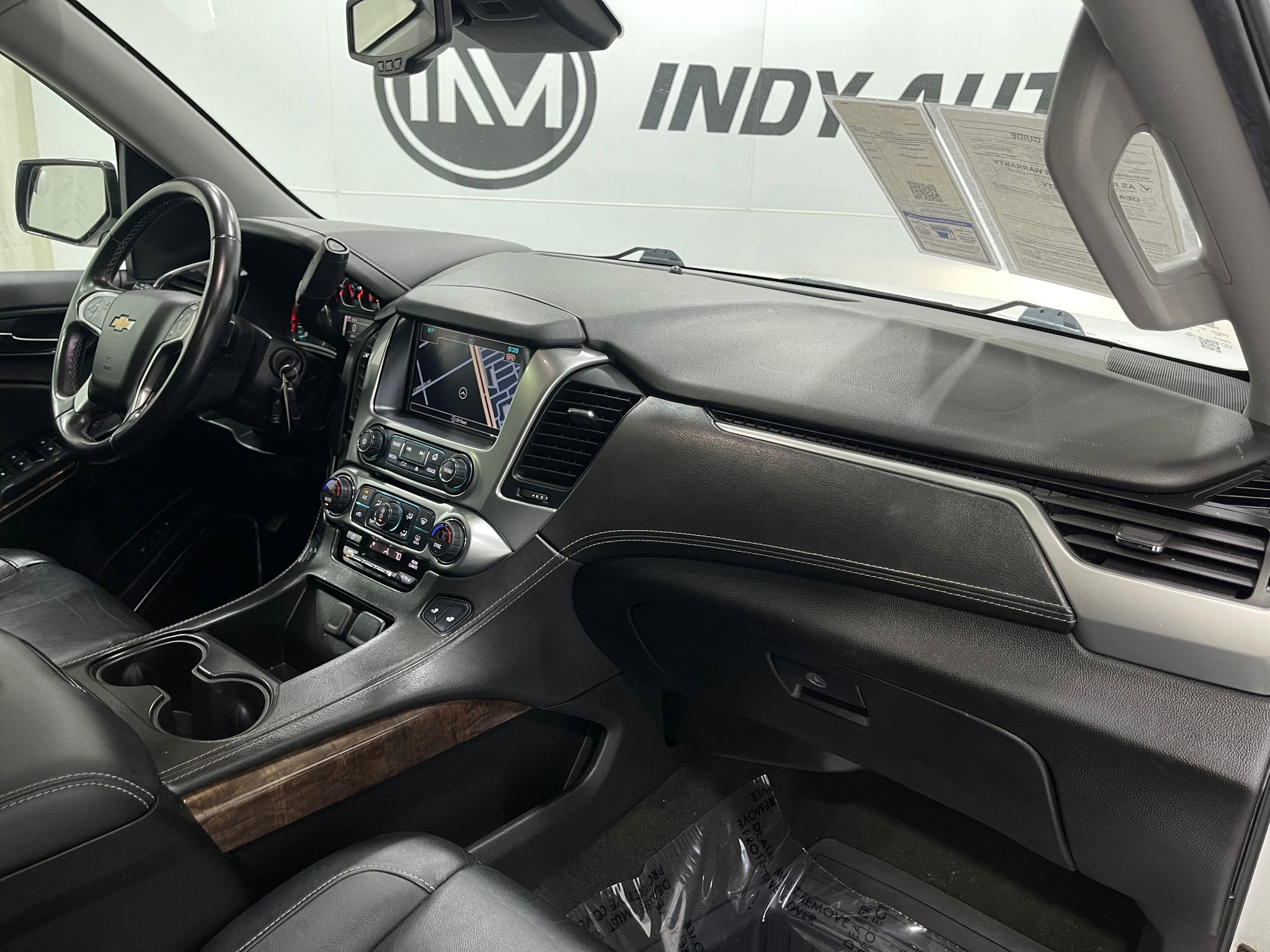 Used 2018 Chevrolet Suburban LT image 20