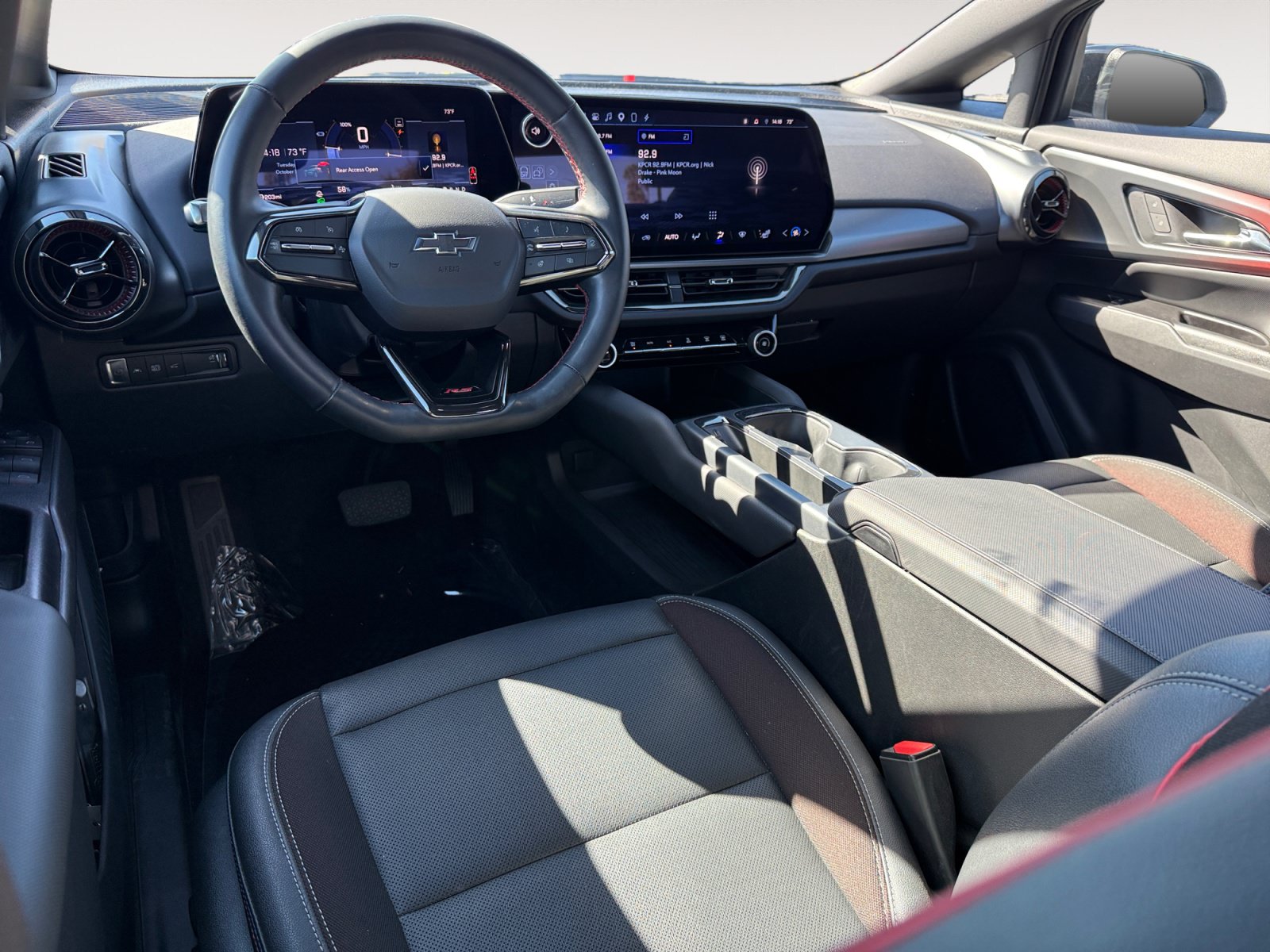 Used 2024 Chevrolet Equinox EV RS w/ LPO, Active Package FWD image 15