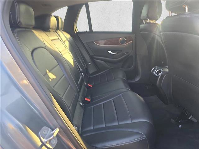Used 2018 Mercedes-Benz GLC 300 4MATIC image 16
