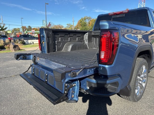 New 2026 GMC Sierra 1500 Denali w/ Denali Reserve Package image 5