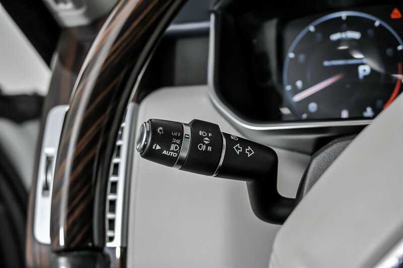 Used 2016 Land Rover Range Rover Autobiography AWD/4WD image 27