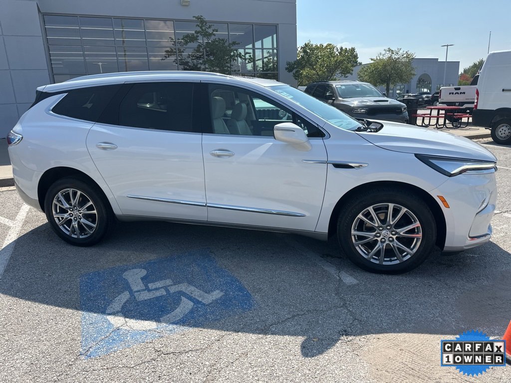 Used 2024 Buick Enclave Essence w/ Experience Buick Package image 40