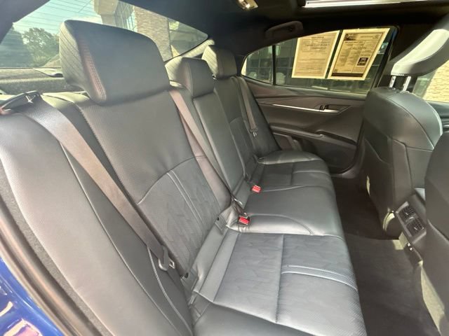 Used 2025 Toyota Camry XSE FWD image 31