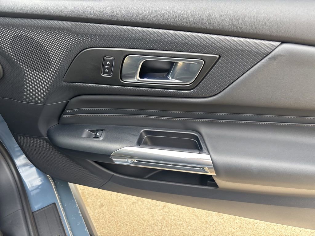Used 2025 Ford Mustang GT Premium RWD image 40