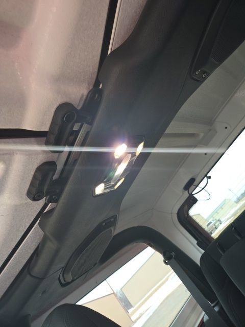 Used 2019 Jeep Wrangler Sport image 8