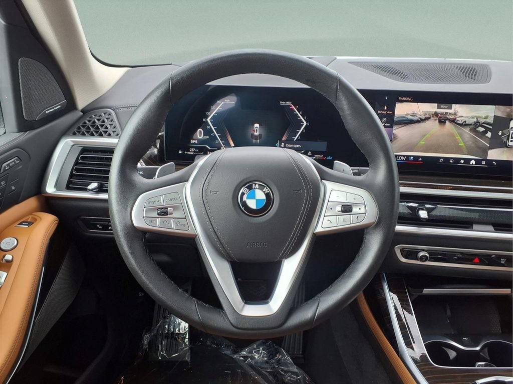 Used 2026 BMW X7 xDrive40i AWD/4WD image 23