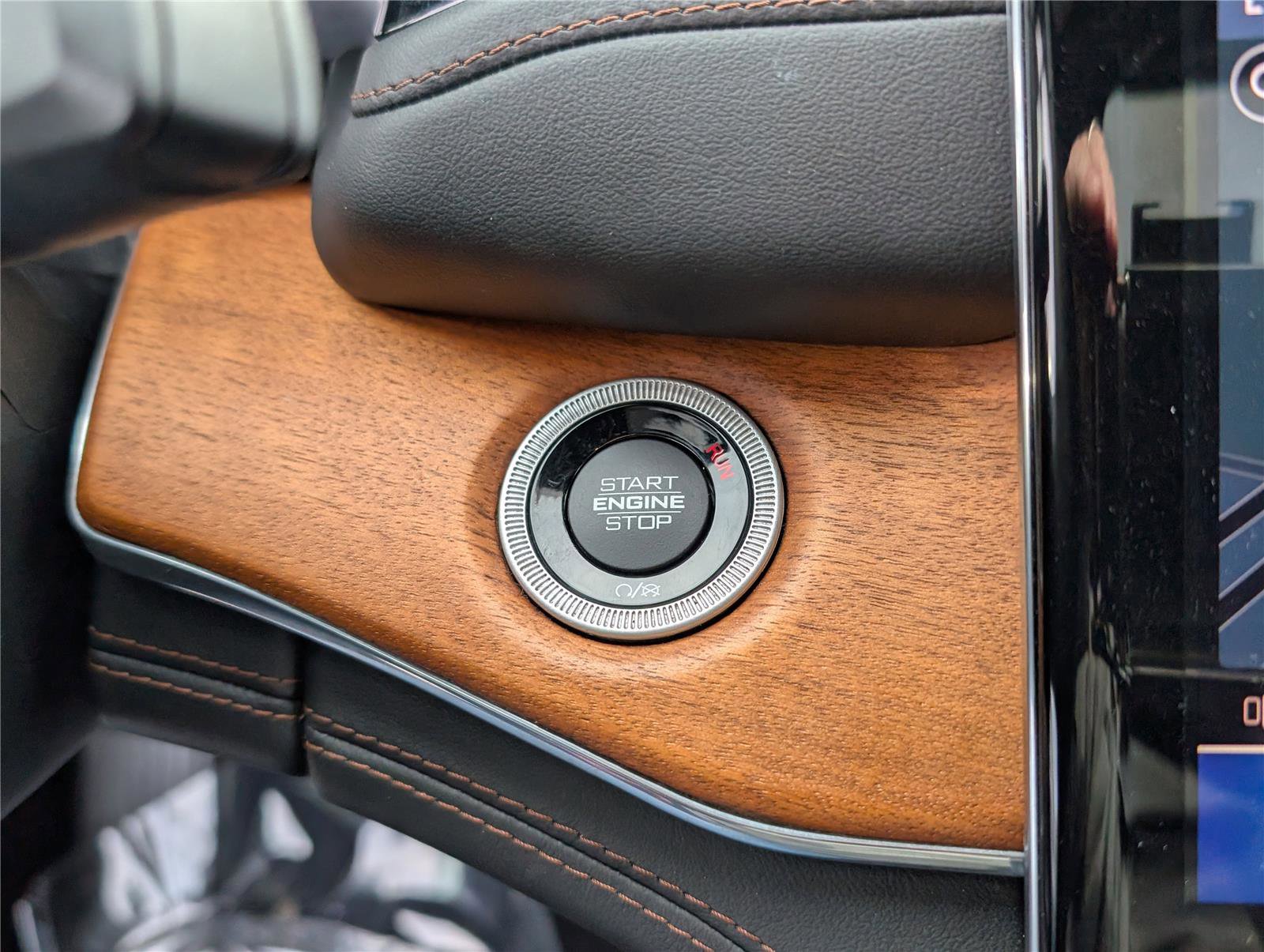 Used 2023 Jeep Grand Cherokee Summit image 26