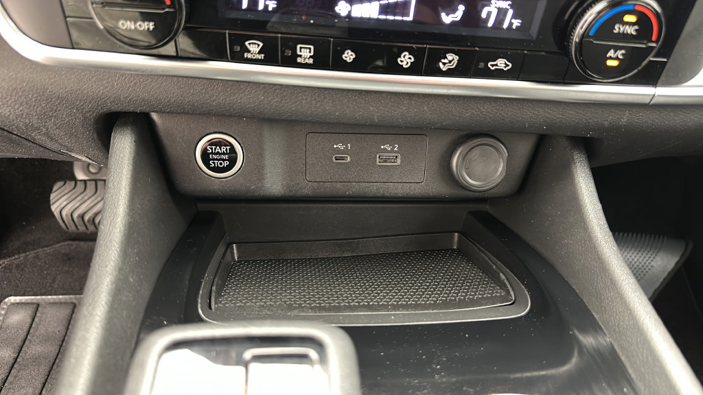 Used 2023 Nissan Rogue SV AWD/4WD image 18