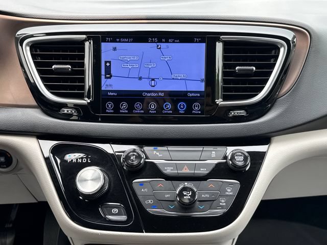 Used 2017 Chrysler Pacifica Touring-L Plus w/ Tire & Wheel Group FWD image 32