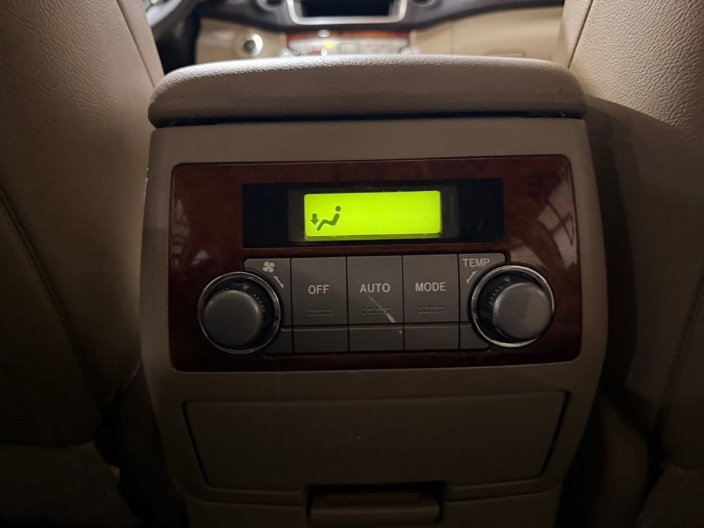 Used 2013 Toyota Highlander Limited image 31