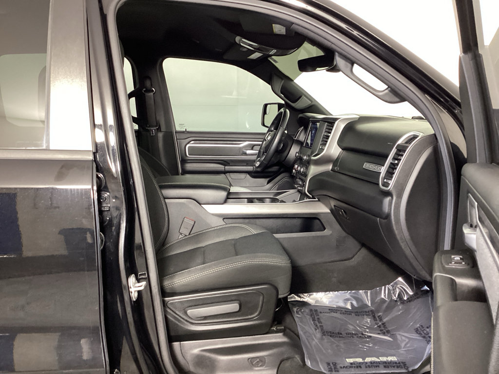 Used 2020 RAM 1500 Big Horn AWD/4WD image 9
