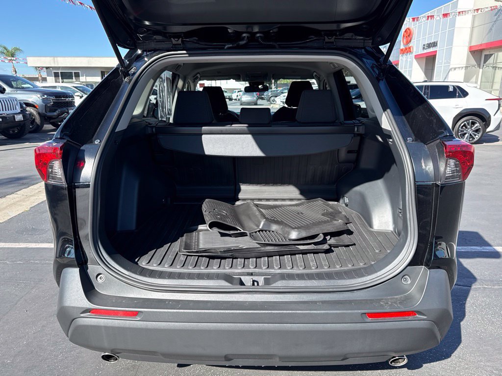 Certified 2025 Toyota RAV4 LE FWD image 18