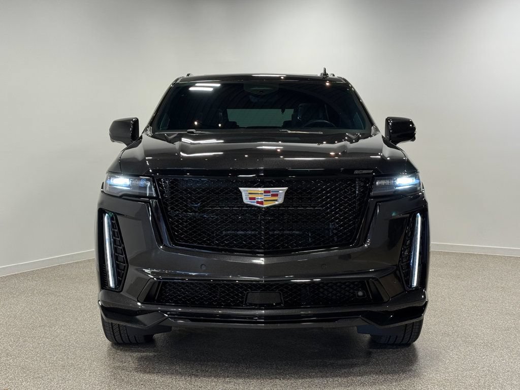 Used 2024 Cadillac Escalade V w/ Heavy-Duty Trailer Package AWD/4WD image 2