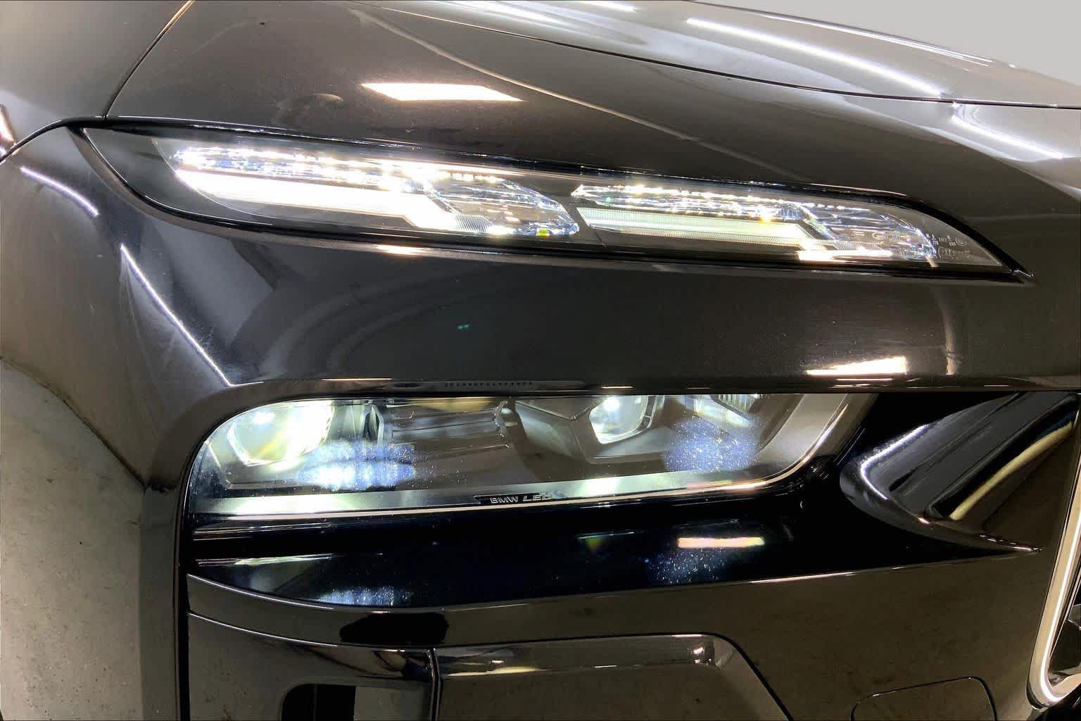 Used 2024 BMW i7 M70 AWD/4WD image 27