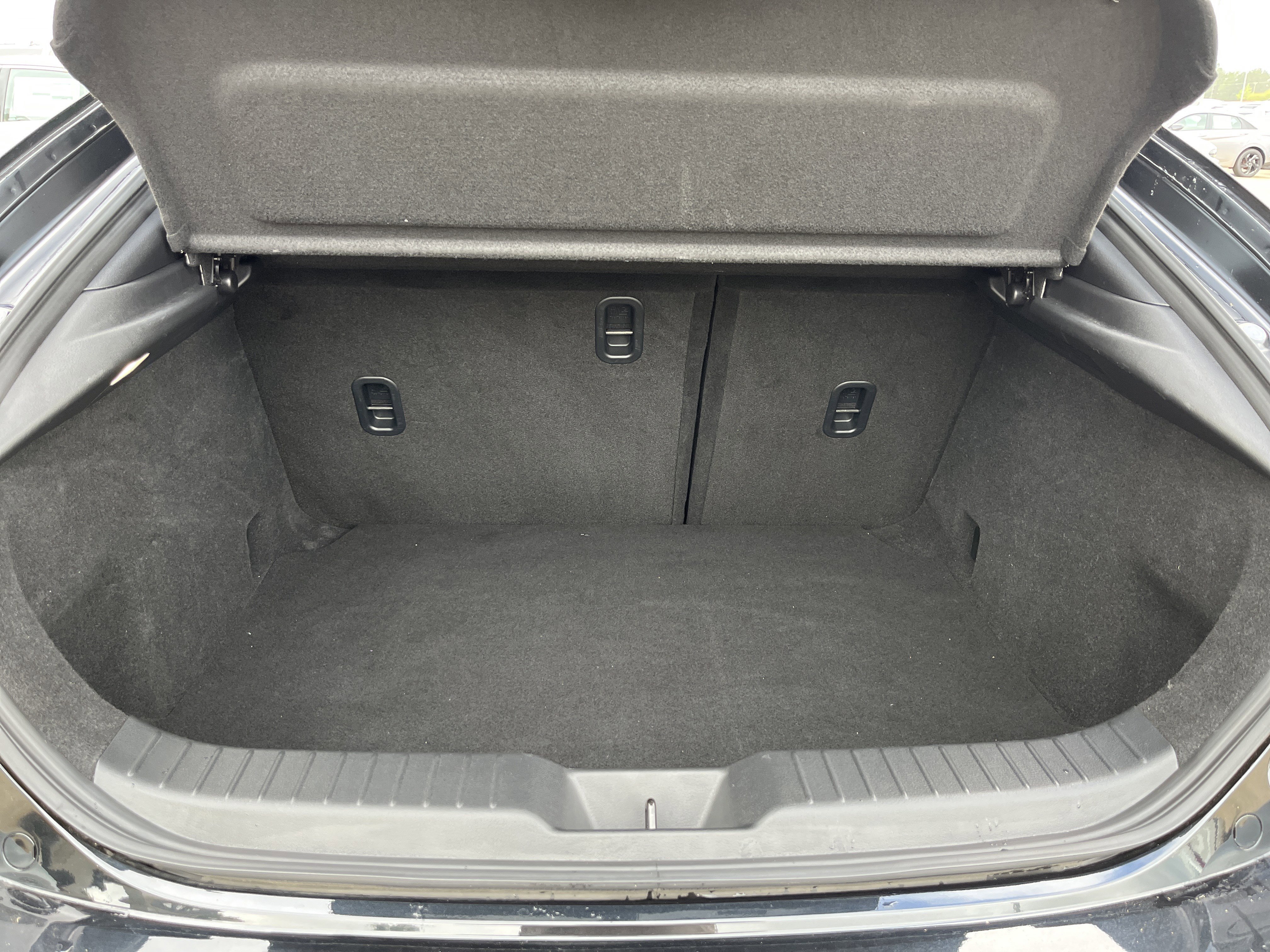 Used 2025 MAZDA MAZDA3 s image 12