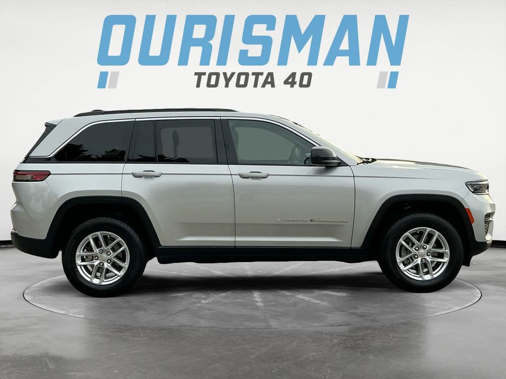 Used 2025 Jeep Grand Cherokee Laredo X w/ Luxury Tech Group I image 8