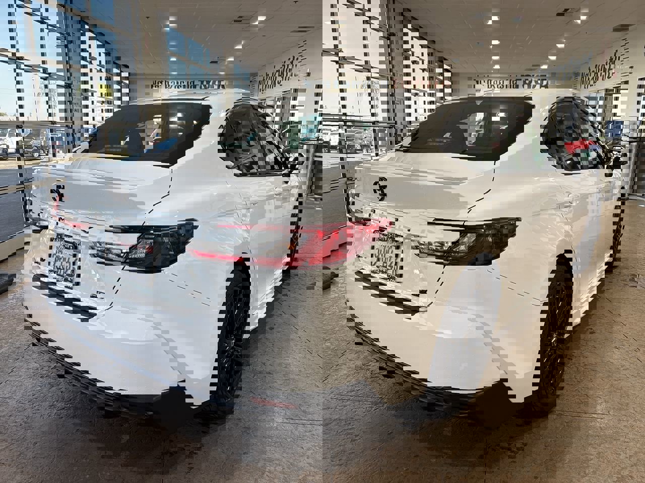 Certified 2025 Toyota Camry SE image 2