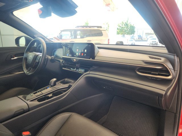 Used 2023 Toyota Crown Platinum AWD/4WD image 29