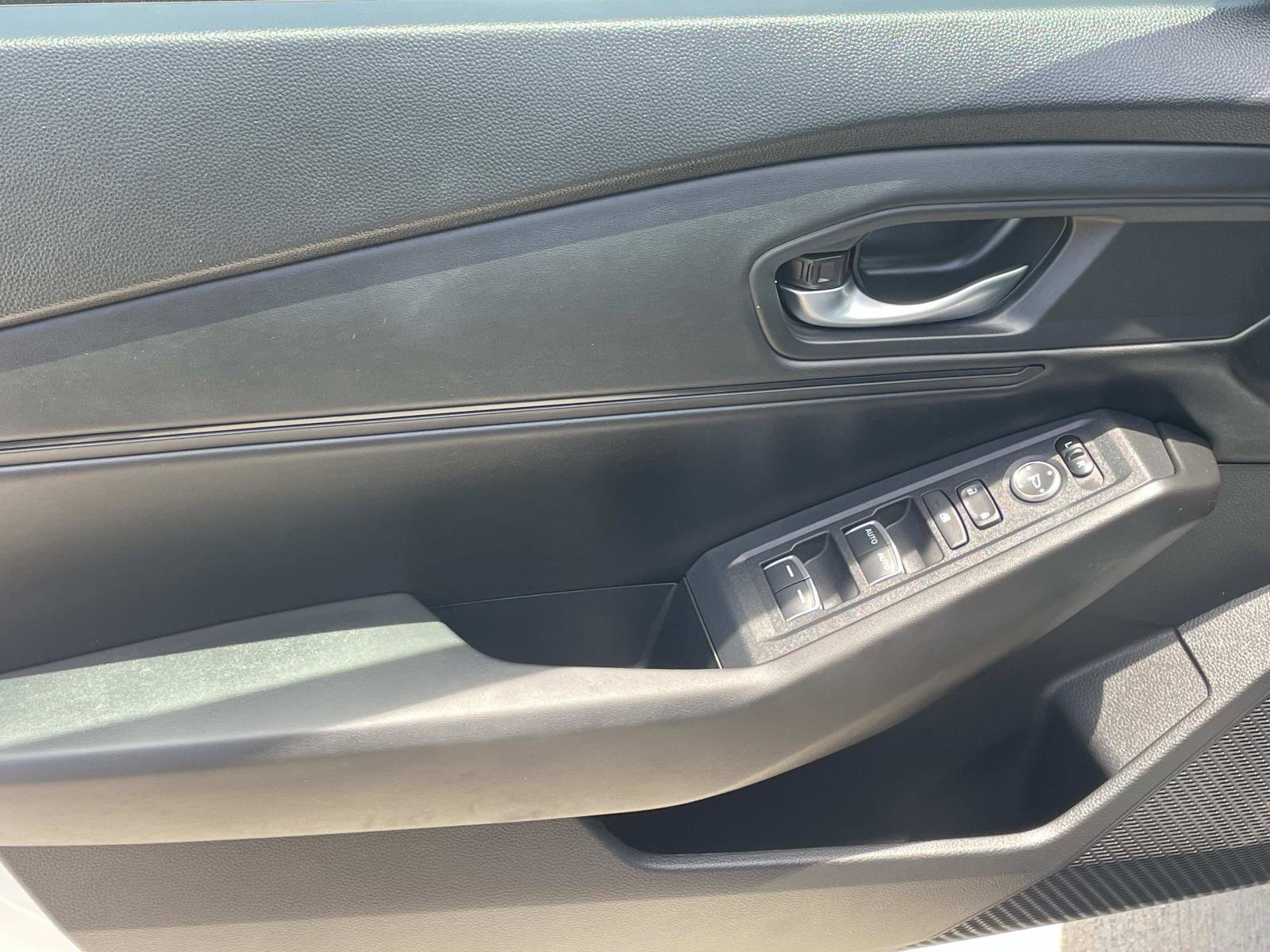 Used 2025 Honda Accord SE image 14