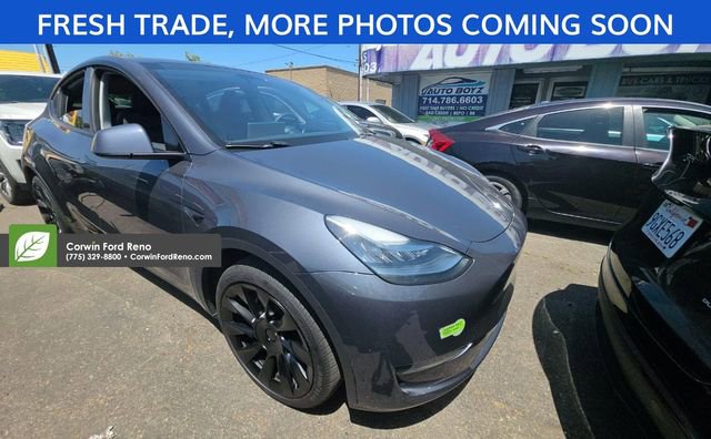 Used 2023 Tesla Model Y Long Range AWD/4WD image 1