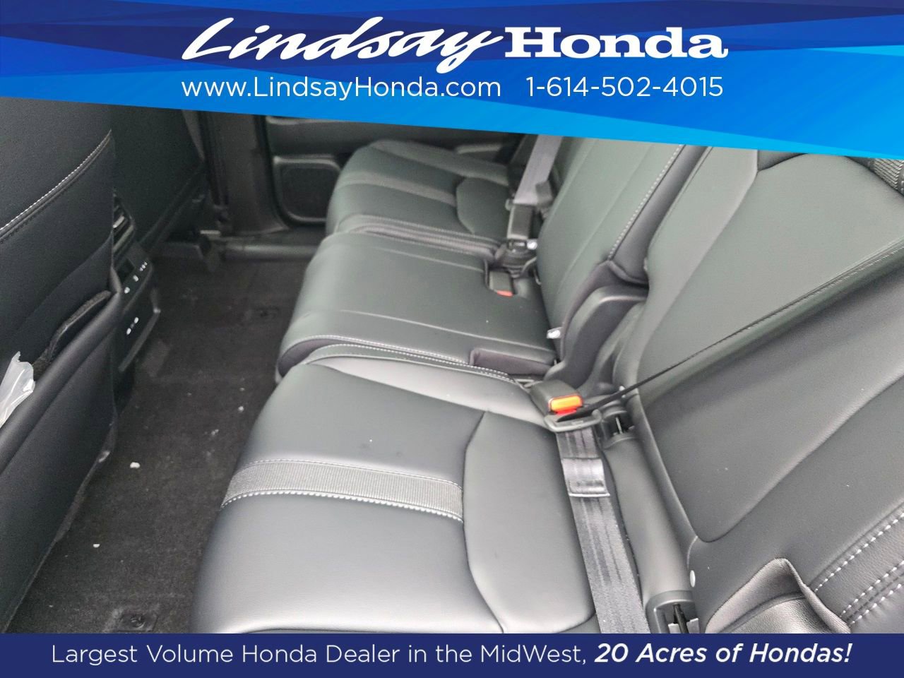 New 2025 Honda Pilot EX-L image 3