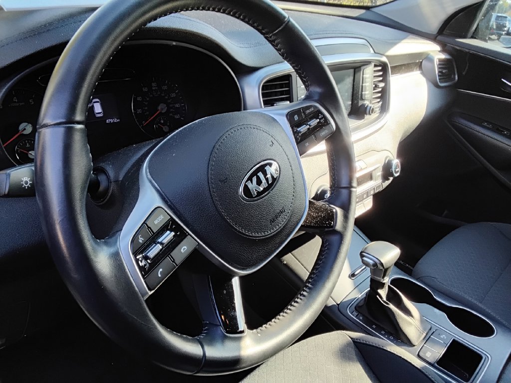 Used 2020 Kia Sorento S FWD image 7