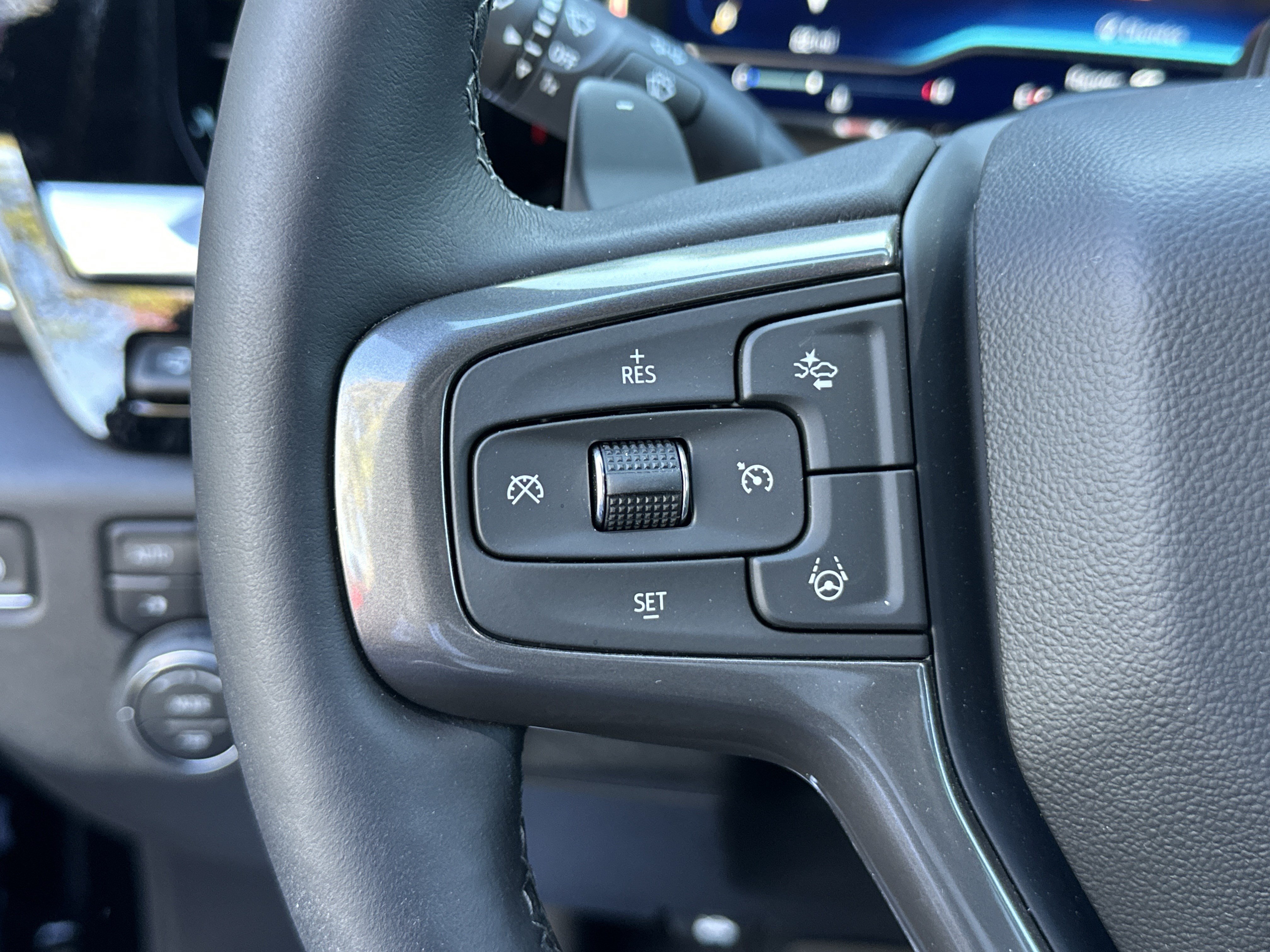 New 2025 Chevrolet Silverado 1500 High Country AWD/4WD image 21