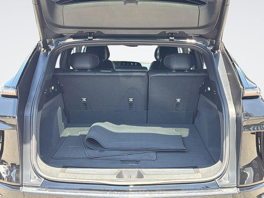 Certified 2024 Cadillac Lyriq Luxury RWD image 26
