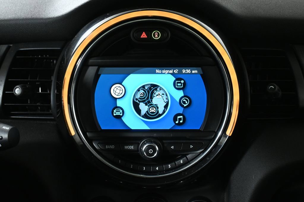 Used 2020 MINI Cooper 2-Door Hardtop image 21