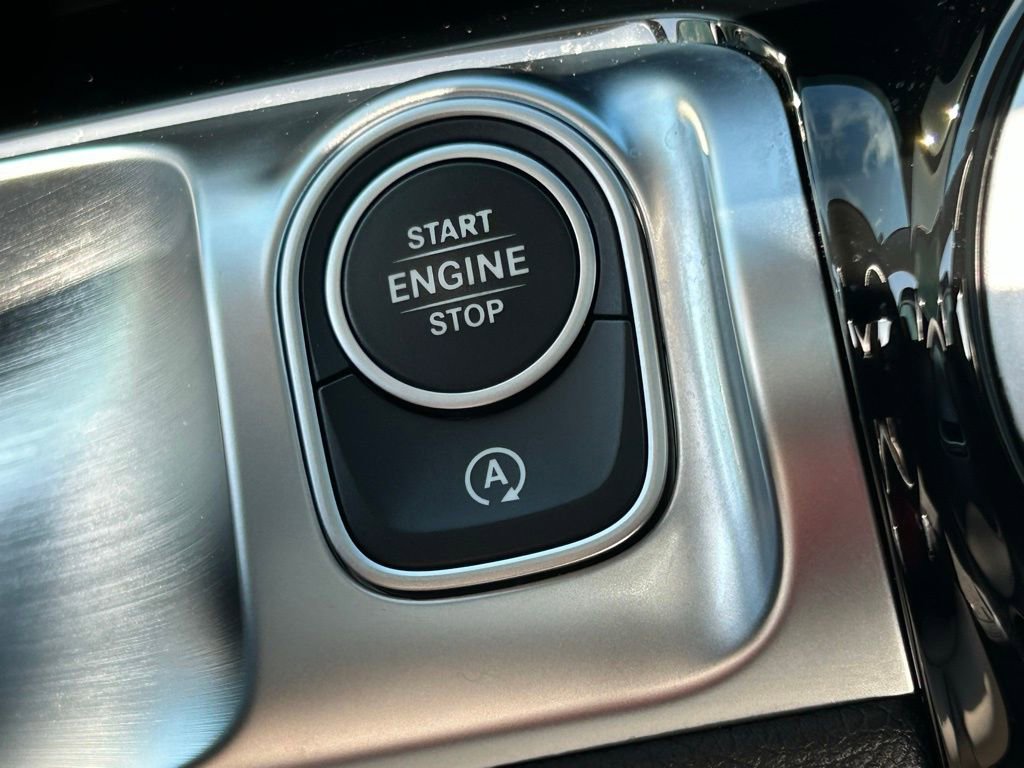 Used 2023 Mercedes-Benz GLB 250 4MATIC image 22