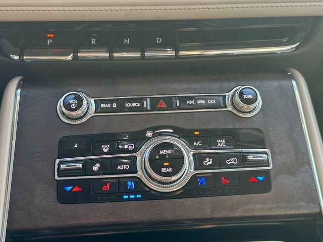 Used 2020 Lincoln Aviator Reserve w/ Elements Package Plus AWD/4WD image 33