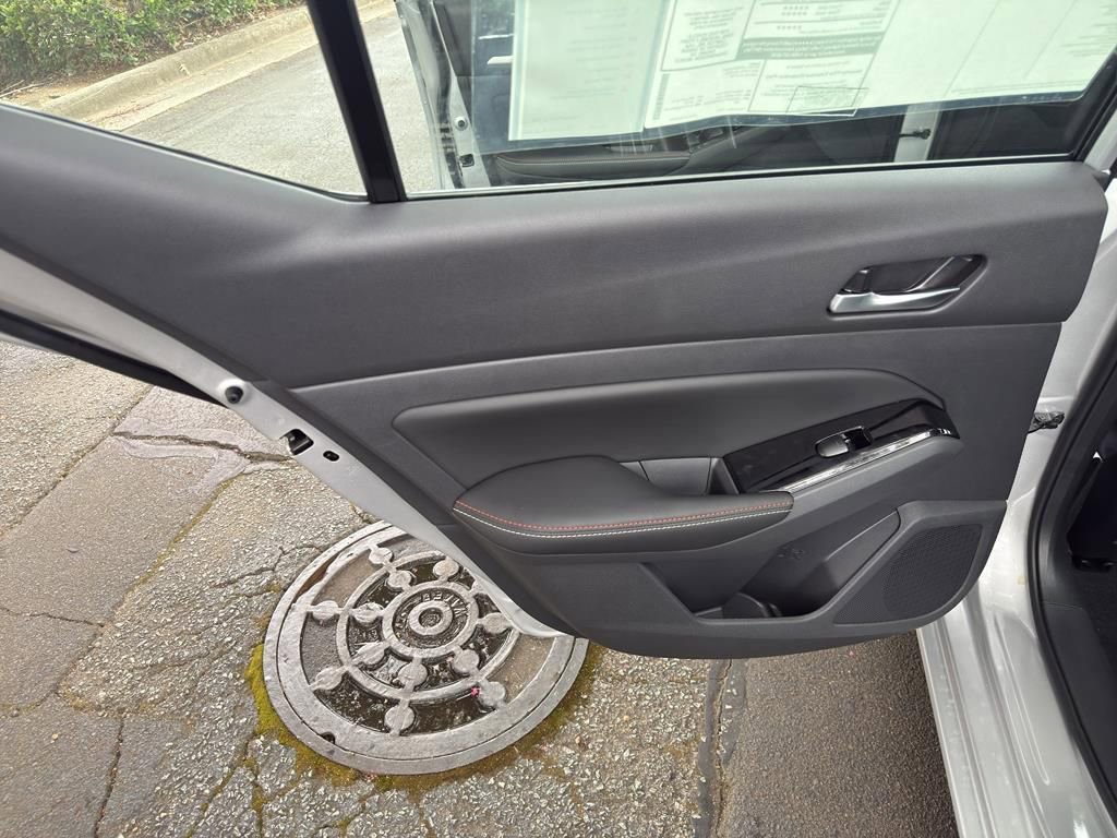 New 2025 Nissan Altima 2.5 SR w/ SR Premium Package image 30