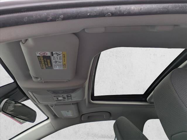 Used 2022 Toyota RAV4 XLE AWD/4WD image 17