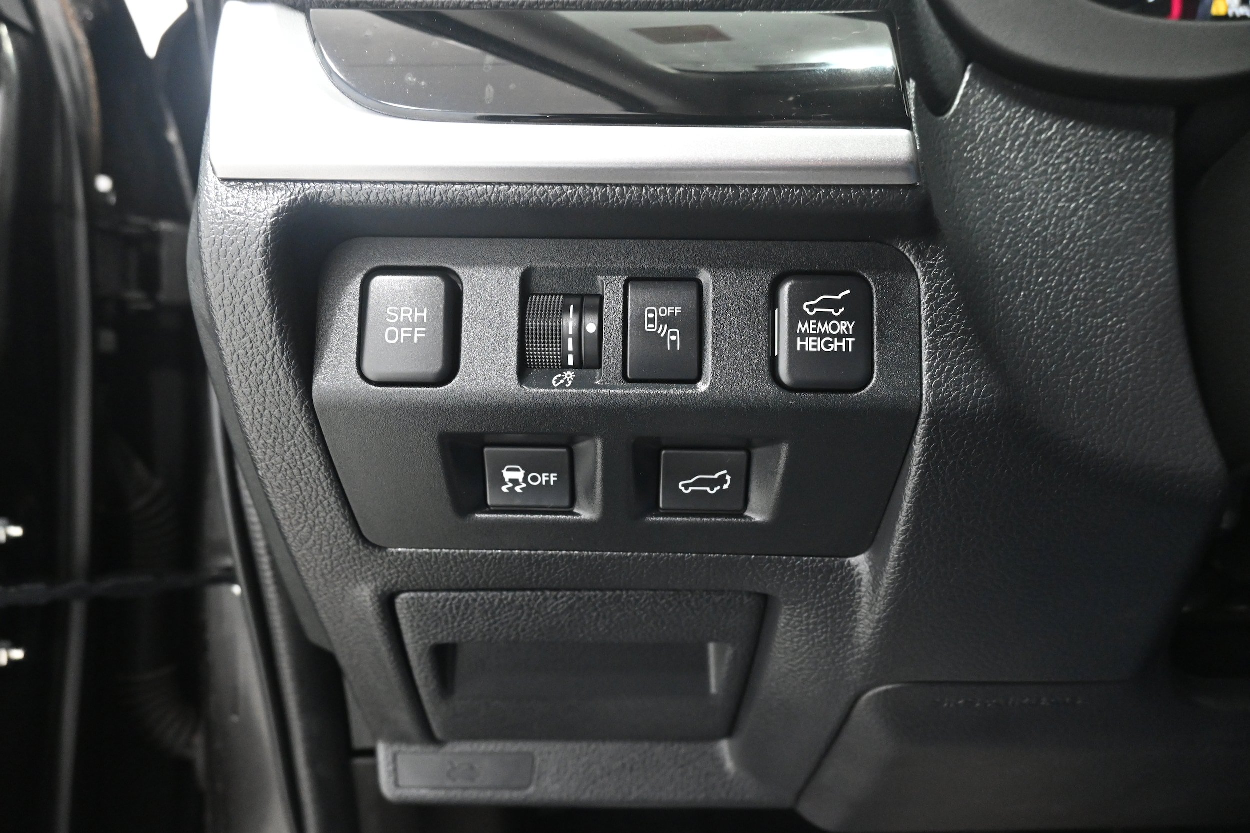 Used 2018 Subaru Forester 2.5i Touring w/ Popular Package #3B AWD/4WD image 7