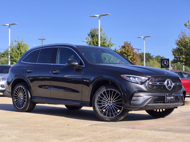 Certified 2026 Mercedes-Benz GLC 300 image 1