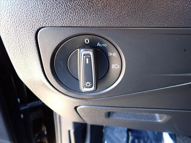 Used 2021 Volkswagen Tiguan SE R-Line image 16