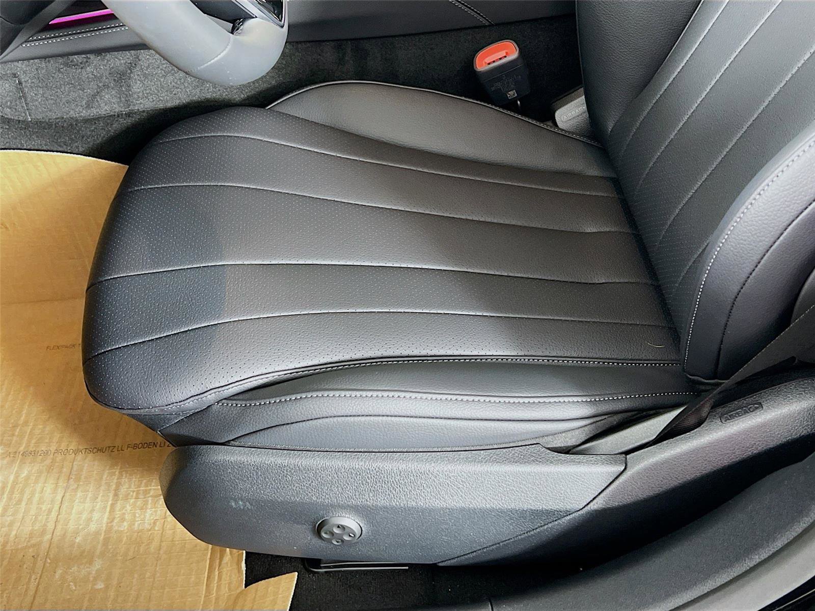 New 2026 Mercedes-Benz E 350 4MATIC Sedan image 18