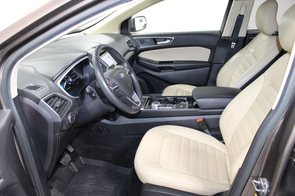 Used 2019 Ford Edge SEL w/ Equipment Group 201A FWD image 23