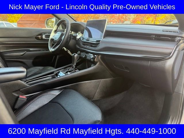 Used 2023 Jeep Compass Trailhawk image 11