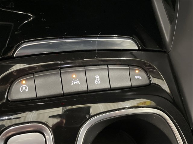 Used 2023 Buick Envision Essence image 28