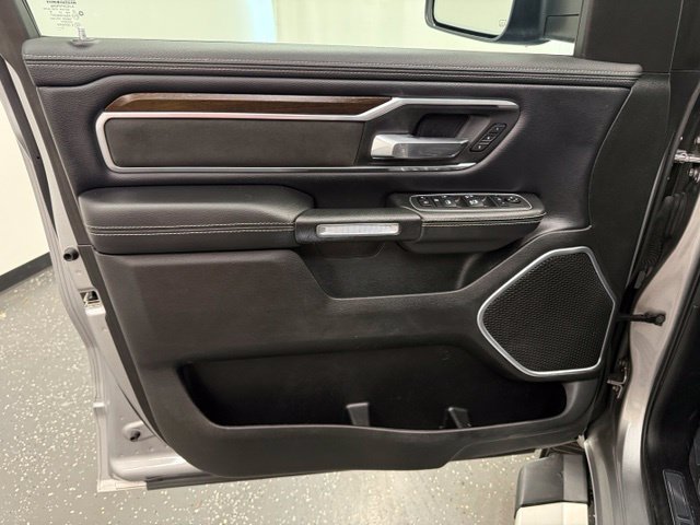 Used 2022 RAM 1500 Laramie AWD/4WD image 10