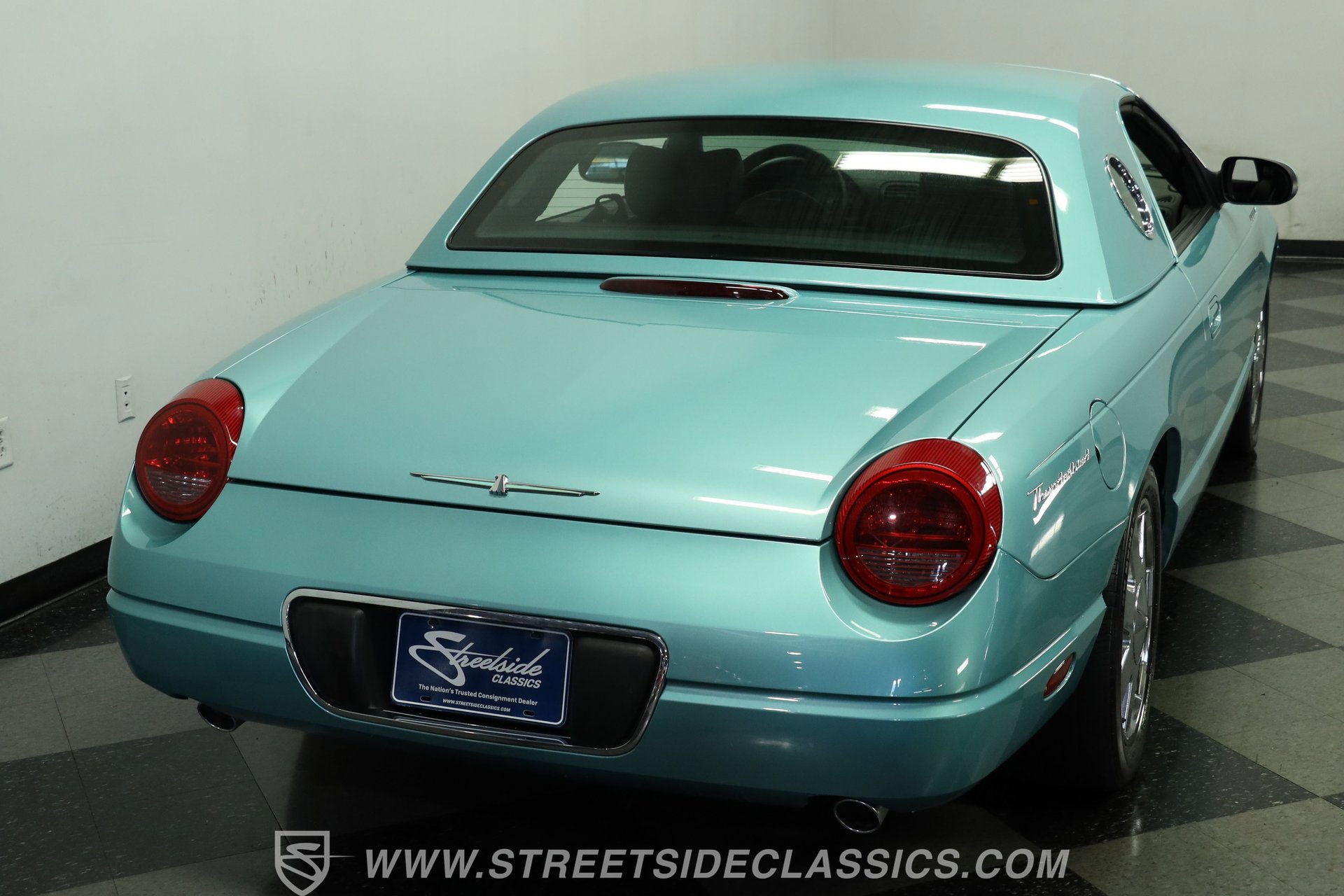 Used 2002 Ford Thunderbird RWD image 10