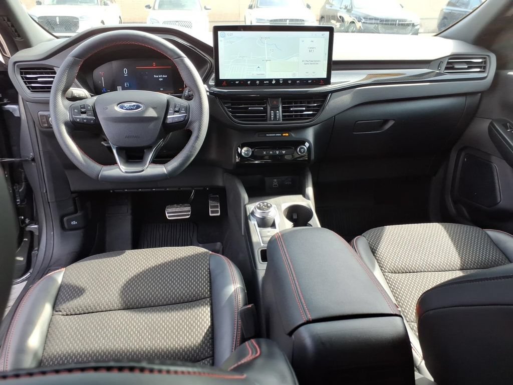 Used 2024 Ford Escape ST-Line w/ Tech Pack #1 image 12