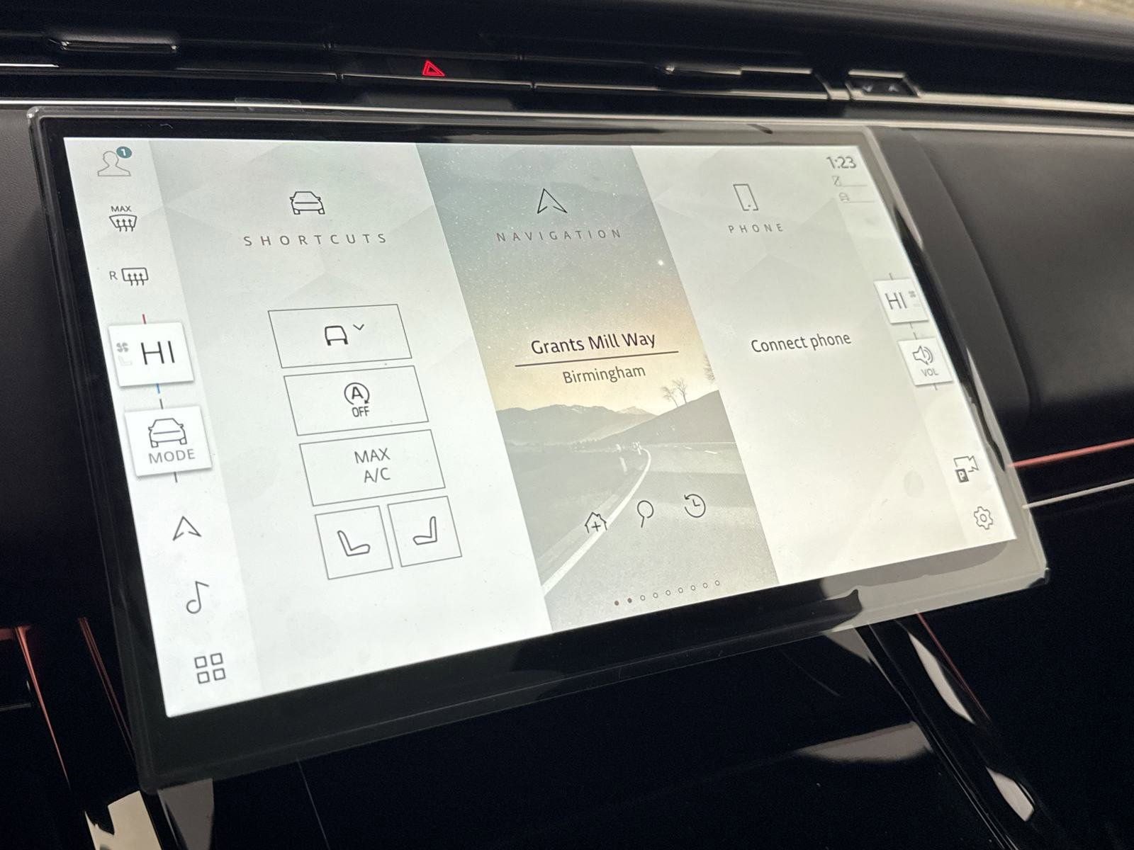 New 2025 Land Rover Range Rover Sport Dynamic SE image 23